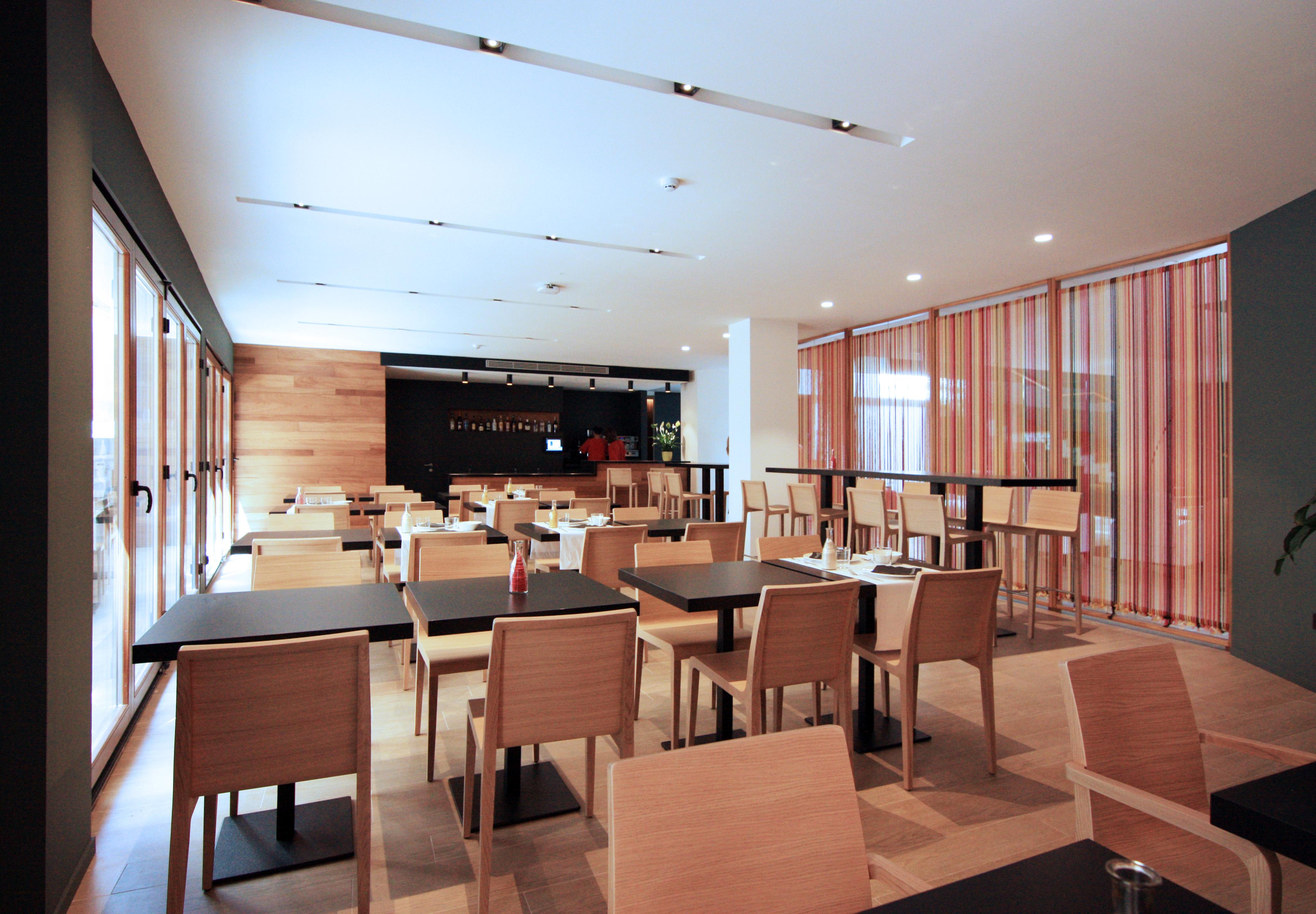 Raval De La Mar Hotel 4*